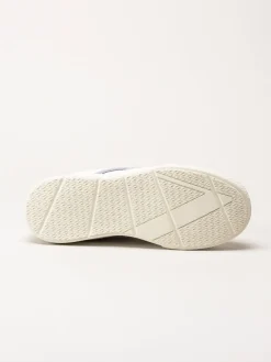 ARKK Copenhagen - Essence - Vita skinnsneakers med mockadetaljer