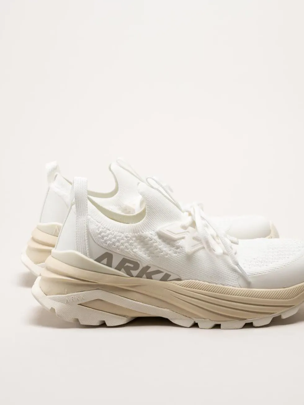 ARKK Copenhagen - Waste Zero Bright White - Vita slip on sneakers i textil