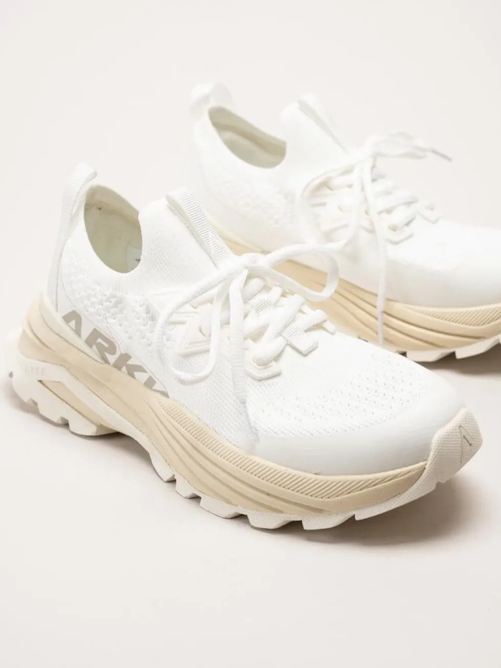 ARKK Copenhagen - Waste Zero Bright White - Vita slip on sneakers i textil