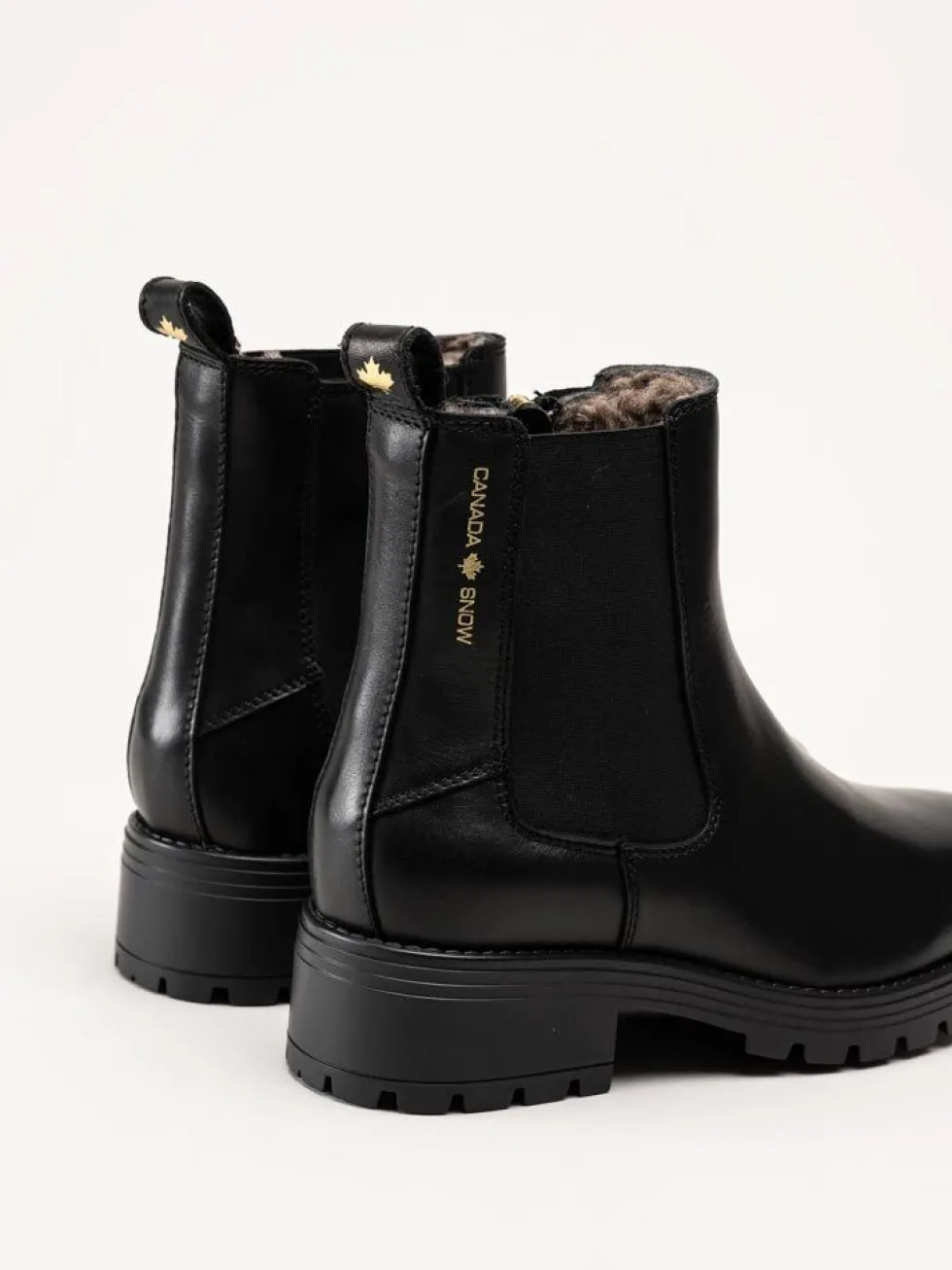 Canada Snow - Mount Kimberly - Svarta boots med fårskinn och broddar