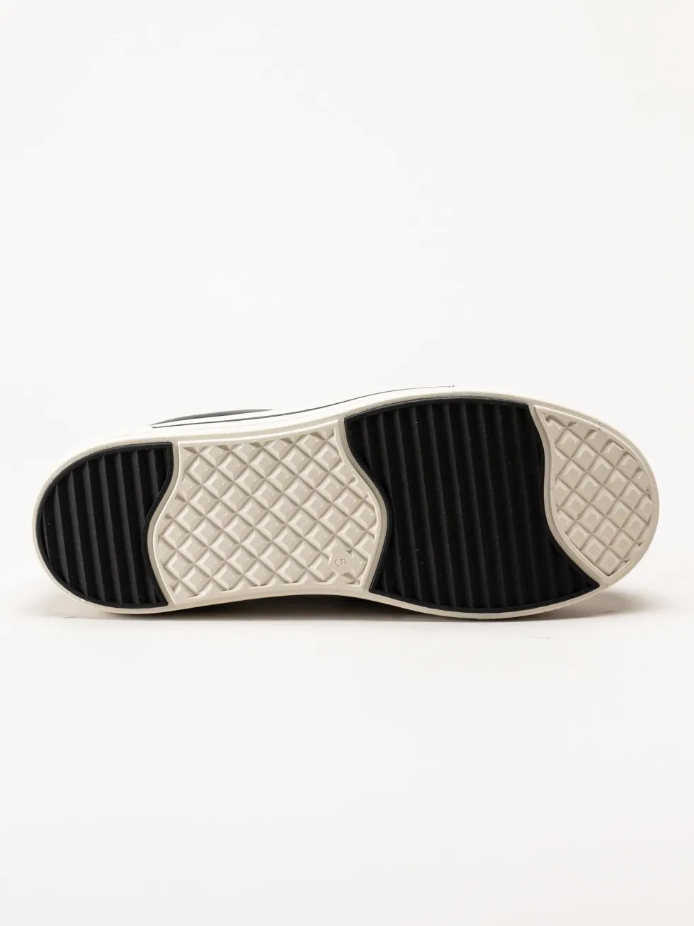 Caprice - Svarta loafers i skinn