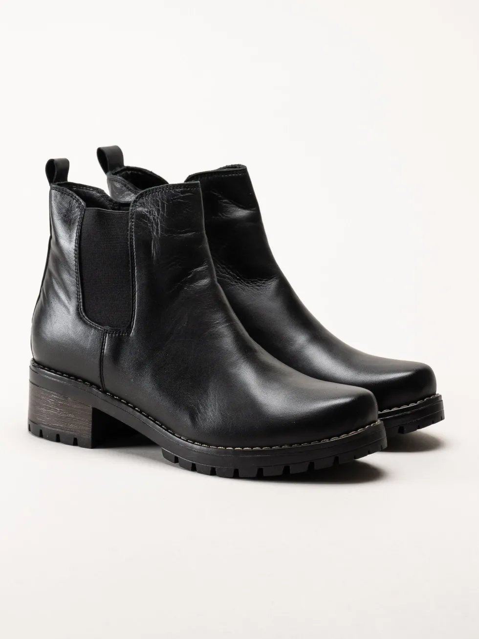 Charlotte of Sweden - Svarta chelsea boots i skinn