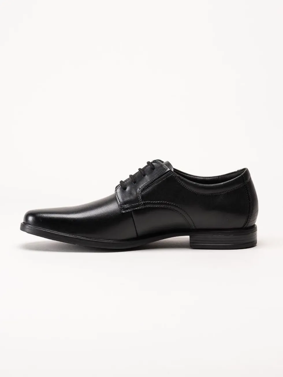 Clarks - Howard Walk - Svarta dressade snörskor i skinn