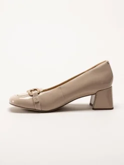 Clarks - Nyta45 Court D - Ljusbeige pumps i skinn-lack