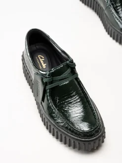 Clarks - Torhill Bee - Gröna snörskor i lack
