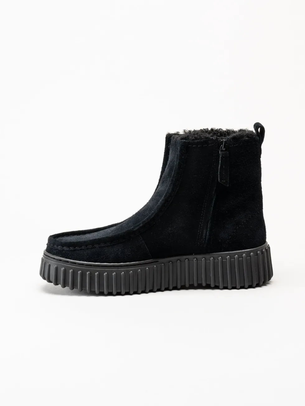Clarks - Torhill Cozy - Svarta boots i mocka