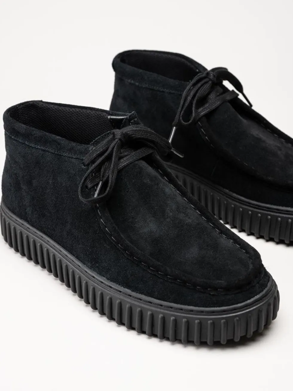 Clarks - Torhill Hi - Svarta kängor i mocka
