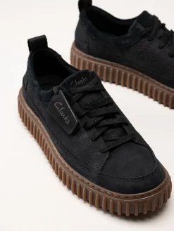 Clarks - Torhill Lace G - Svarta snörskor i nubuck och mocka