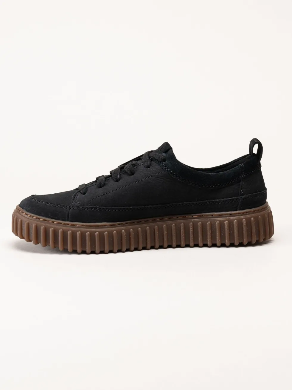 Clarks - Torhill Lace G - Svarta snörskor i nubuck och mocka