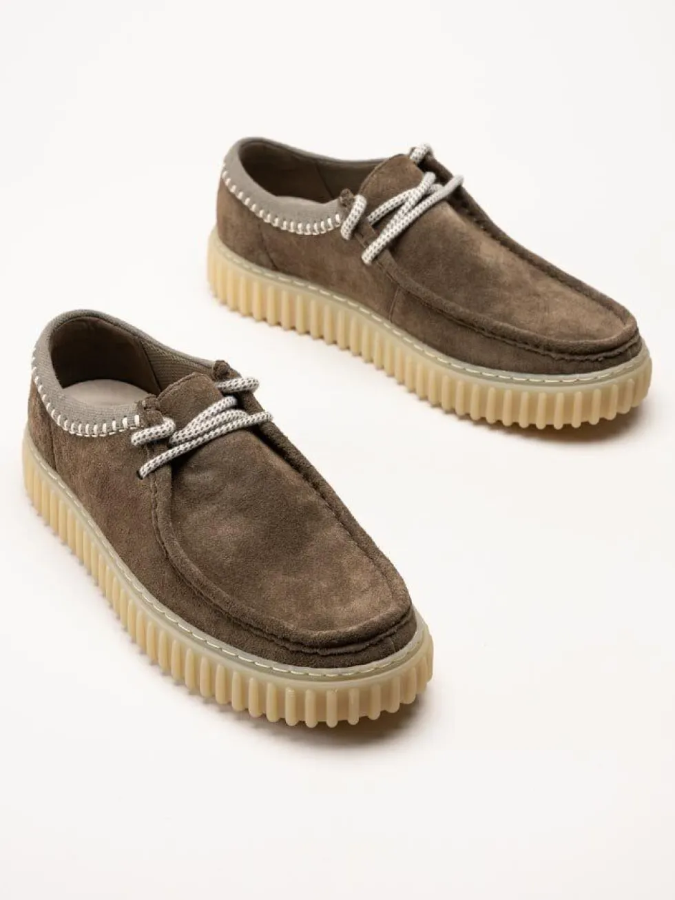 Clarks - Torhill Lo G - Grön bruna snörskor i mocka
