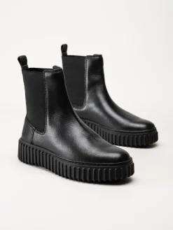 Clarks - Torhill Maple D - Svarta chelsea boots i skinn