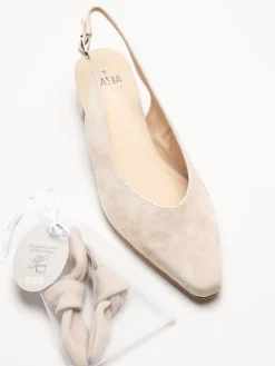 Dasia - Verbena - Beige slingback pumps i mocka