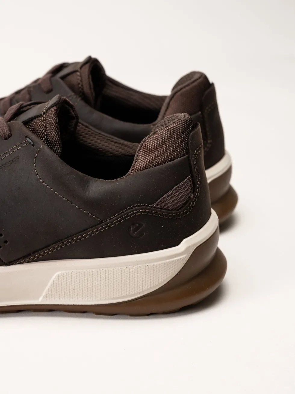 Ecco - Byway 2.0 Shoe WP - Bruna promenadskor i oljat skinn