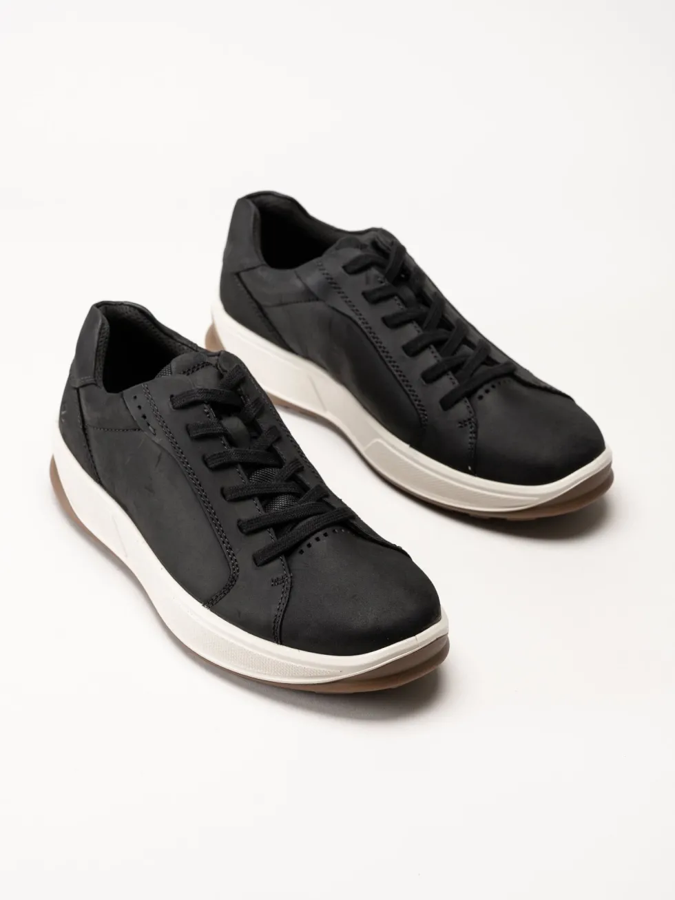 Ecco - Byway 2.0 - Svarta promenadskor i oljad nubuck