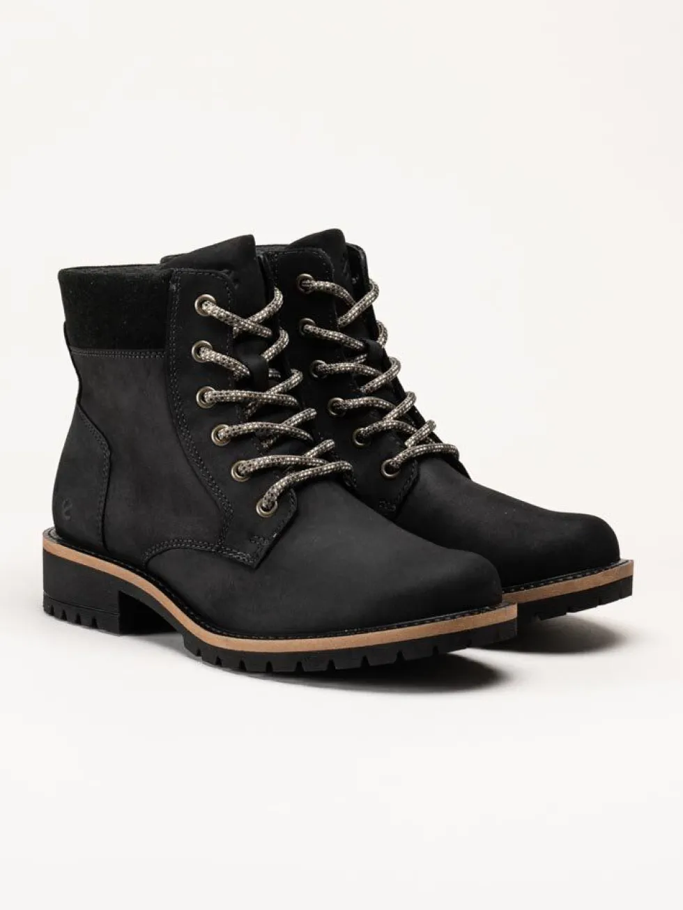 Ecco - Elaina - Svarta kängor i oljad nubuck
