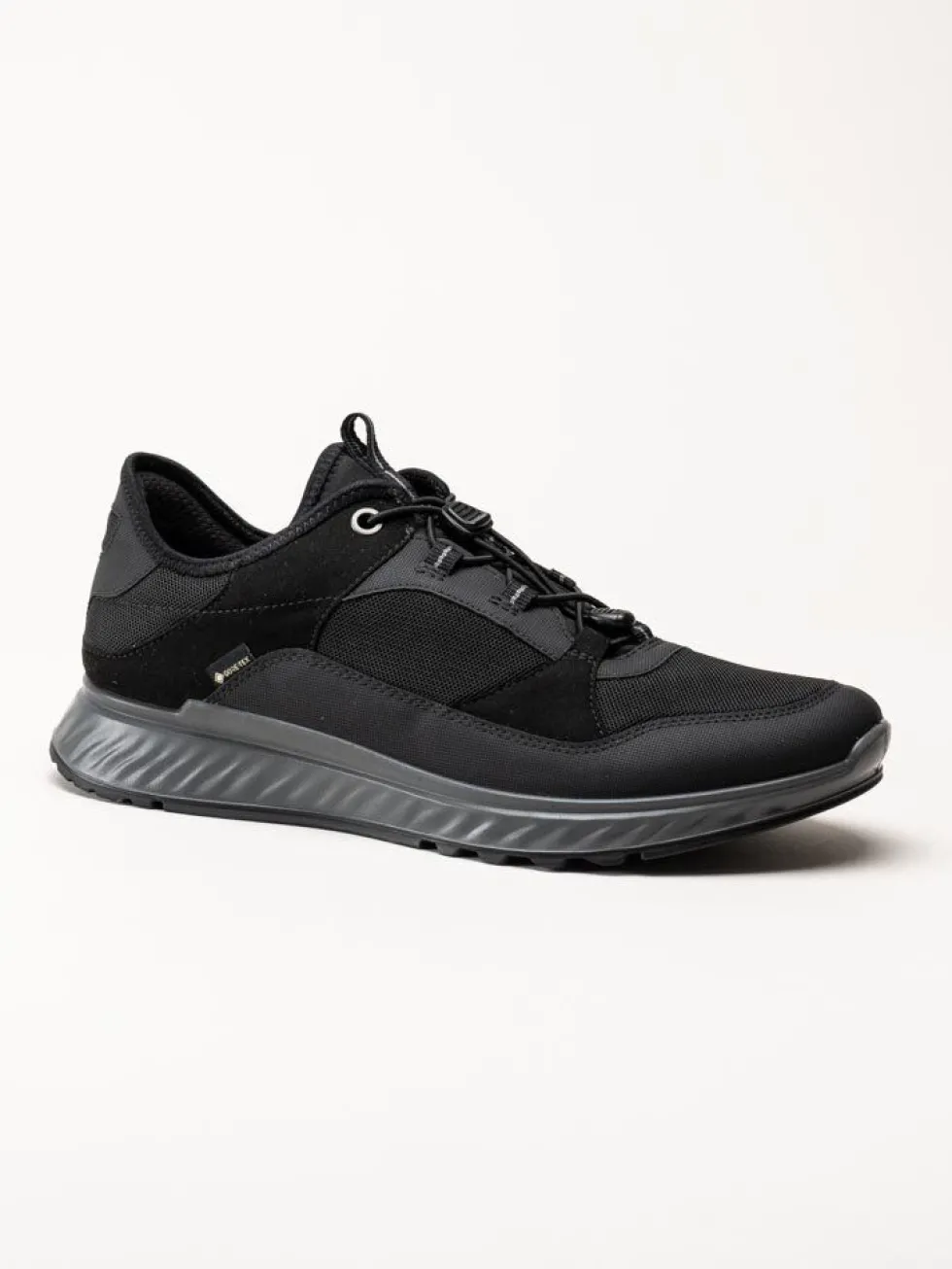 Ecco - Exostride - Svarta sportiga sneakers med Gore-Tex