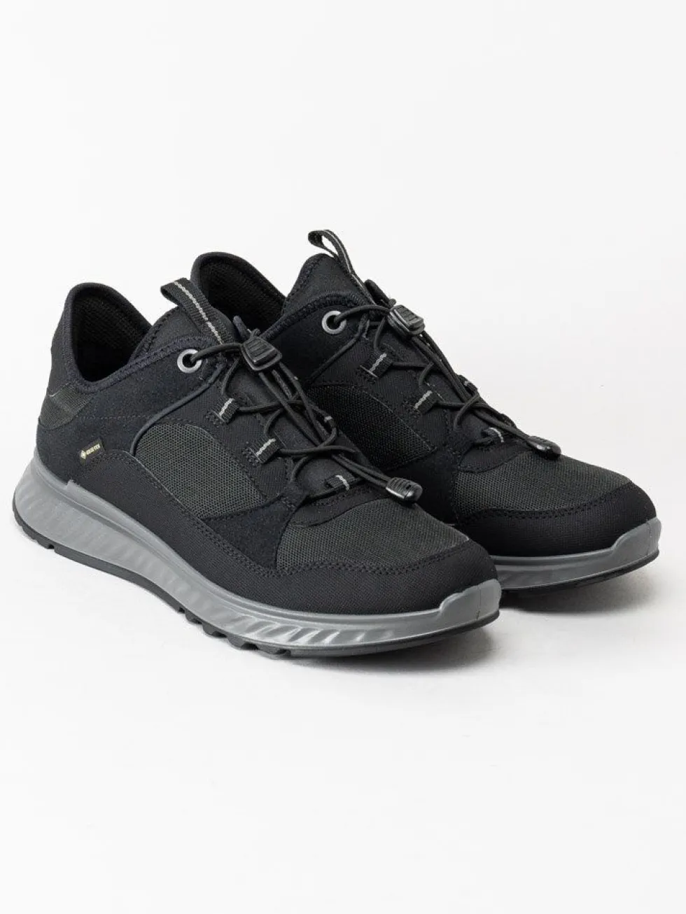Ecco - Exostride W Low Gtx - Svarta promenadskor med GoreTex