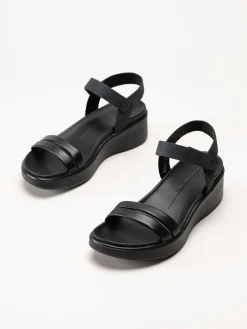 Ecco - Flowt W Wedge - Svarta sandaler i skinn med kilklack