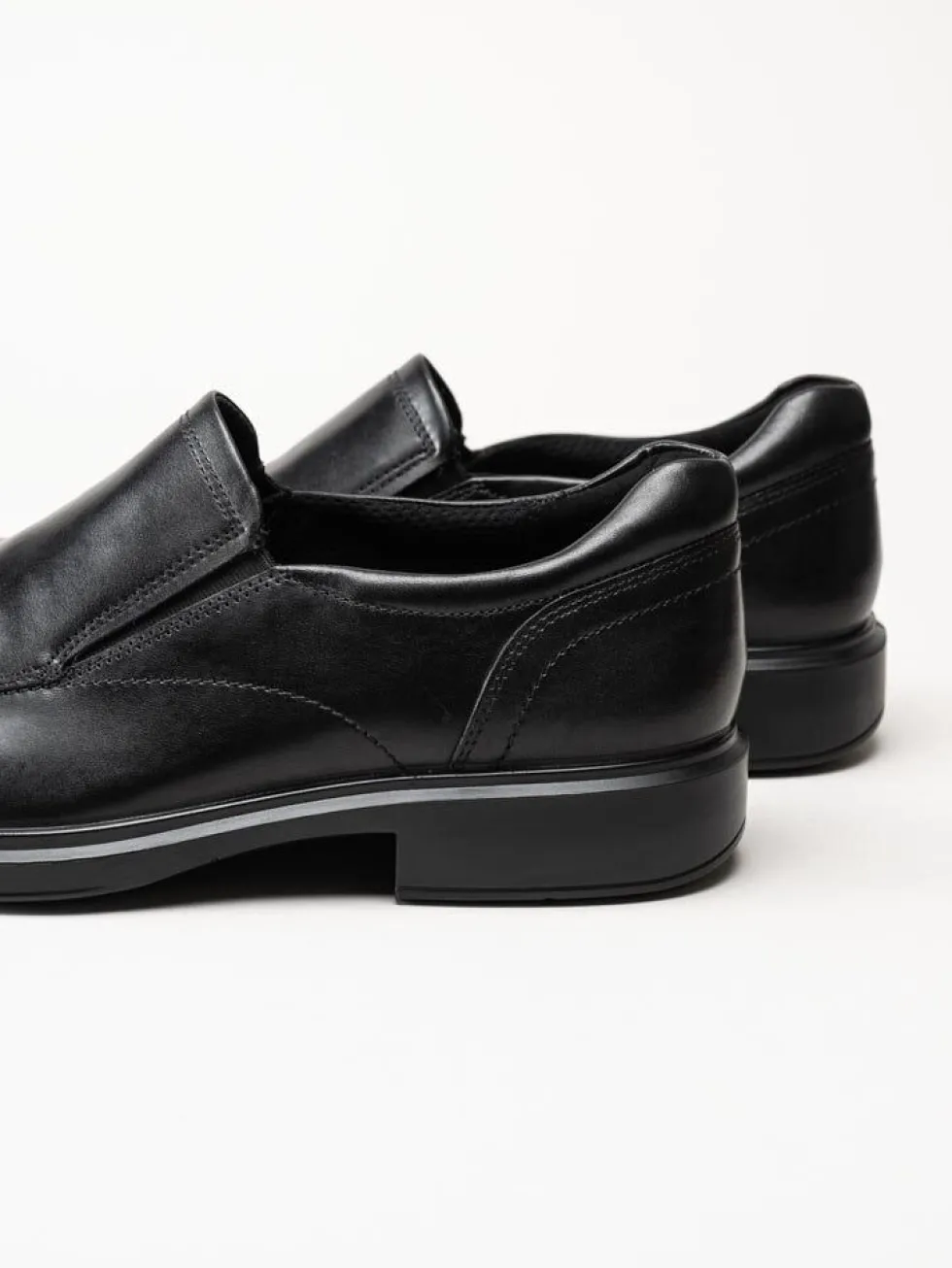 Ecco - Helsinki 2 M Slip On - Svarta slip on i skinn