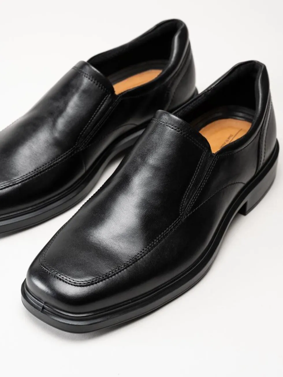 Ecco - Helsinki 2 M Slip On - Svarta slip on i skinn