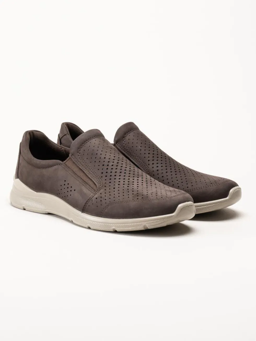 Ecco - Irving Slip On Perf - Bruna slip on sneakers i nubuck