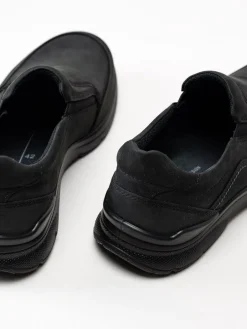 Ecco - Irving - Svarta slip on skor