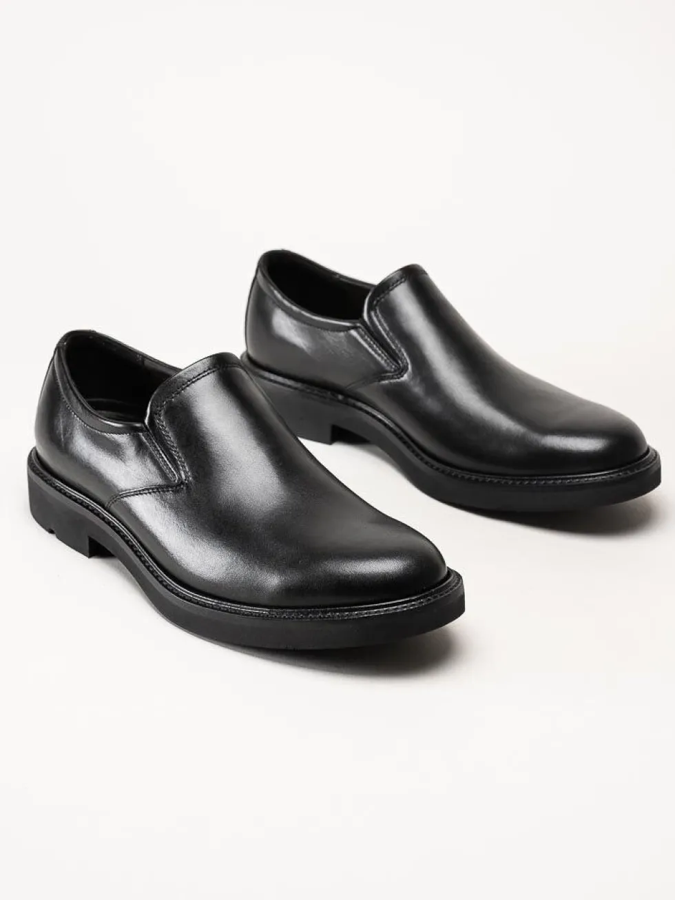 Ecco - London M Slip on - Svarta slip on skor i skinn