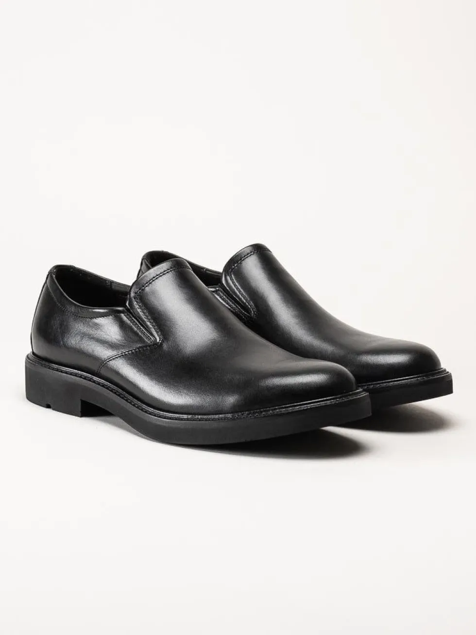Ecco - London M Slip on - Svarta slip on skor i skinn
