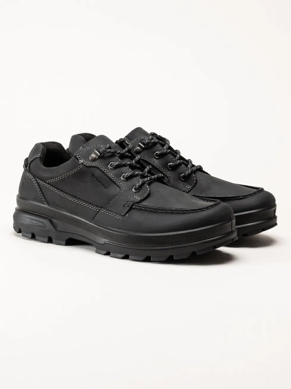 Ecco - Rugged Track WP - Svarta waterproof promenadskor i oljat skinn