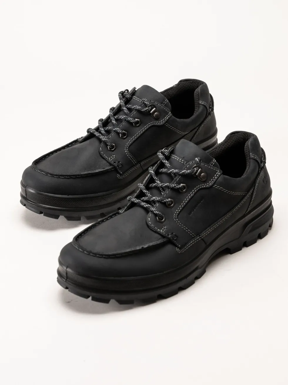 Ecco - Rugged Track WP - Svarta waterproof promenadskor i oljat skinn