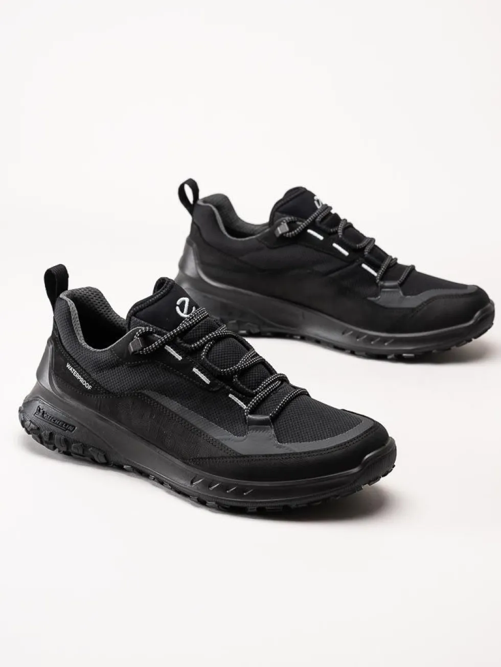 Ecco - Ultra Terrain - Svarta vandringskor