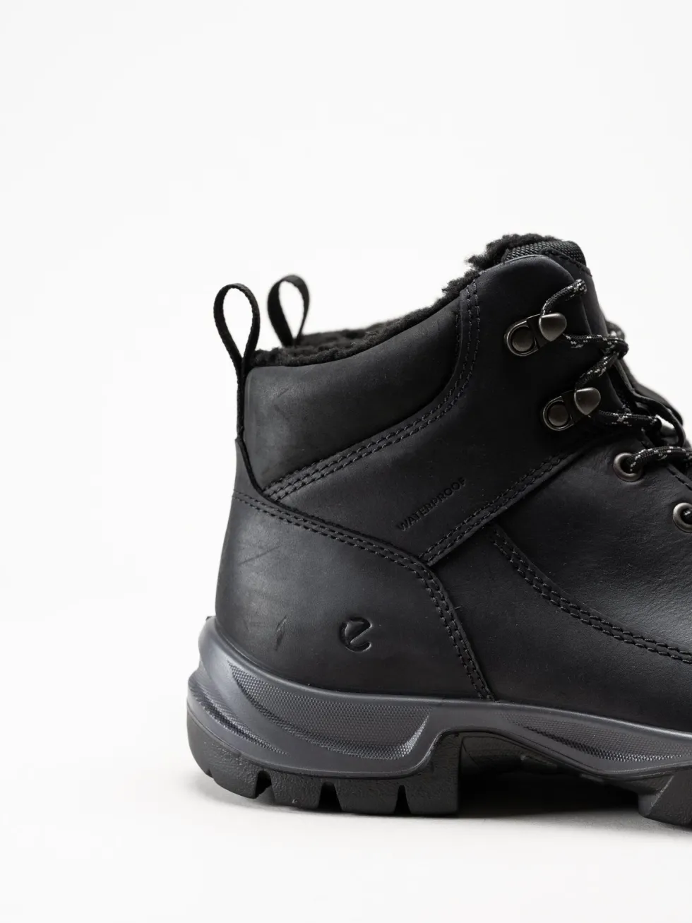 Ecco - Xpedition III WP - Svarta vandringskängor i oljad nubuck