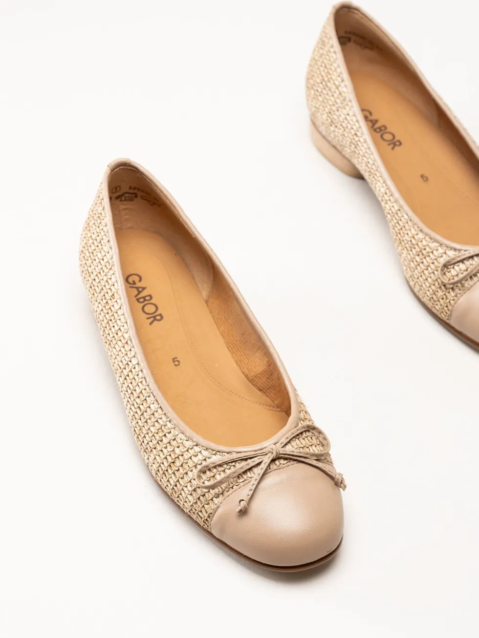 Gabor - Beige ballerinaskor i skinn