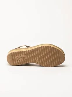 Gabor - Off white platåsandaletter i skinn