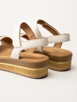 Gabor - Off white platåsandaletter i skinn