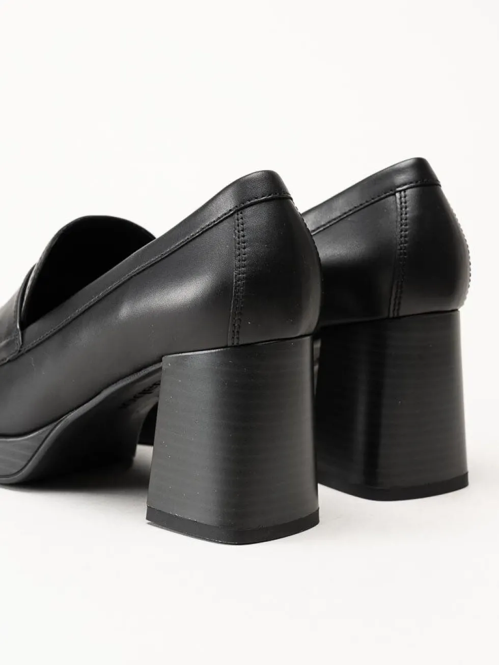 Gabor - Svarta högklackade loafers i skinn