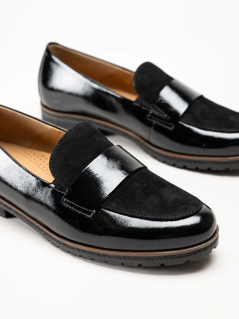 Gabor - Svarta loafers i skinn och mocka