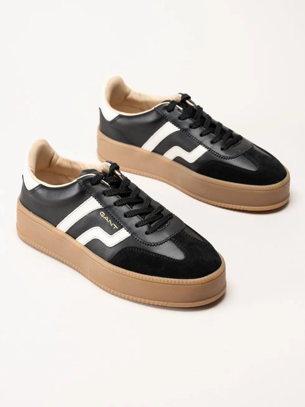 Gant Footwear - Cuzmani - Svarta retro platåsneakers i skinn och mocka