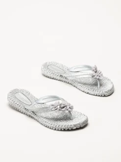 Ilse Jacobsen - Cheerful18F - Silverfärgade flip flops