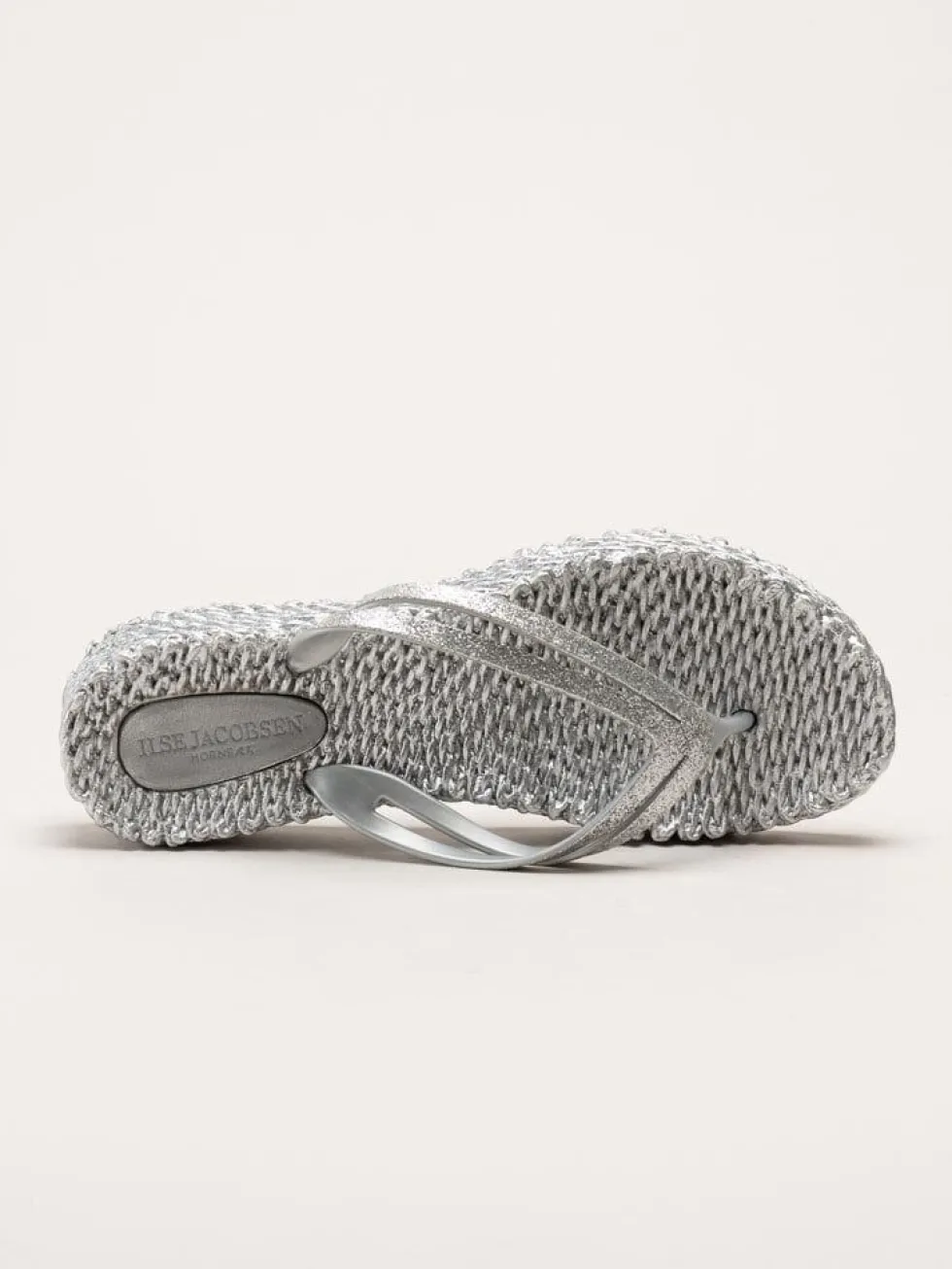 Ilse Jacobsen - Cheerful 13 - Silverfärgade flip flop med glitterremmar