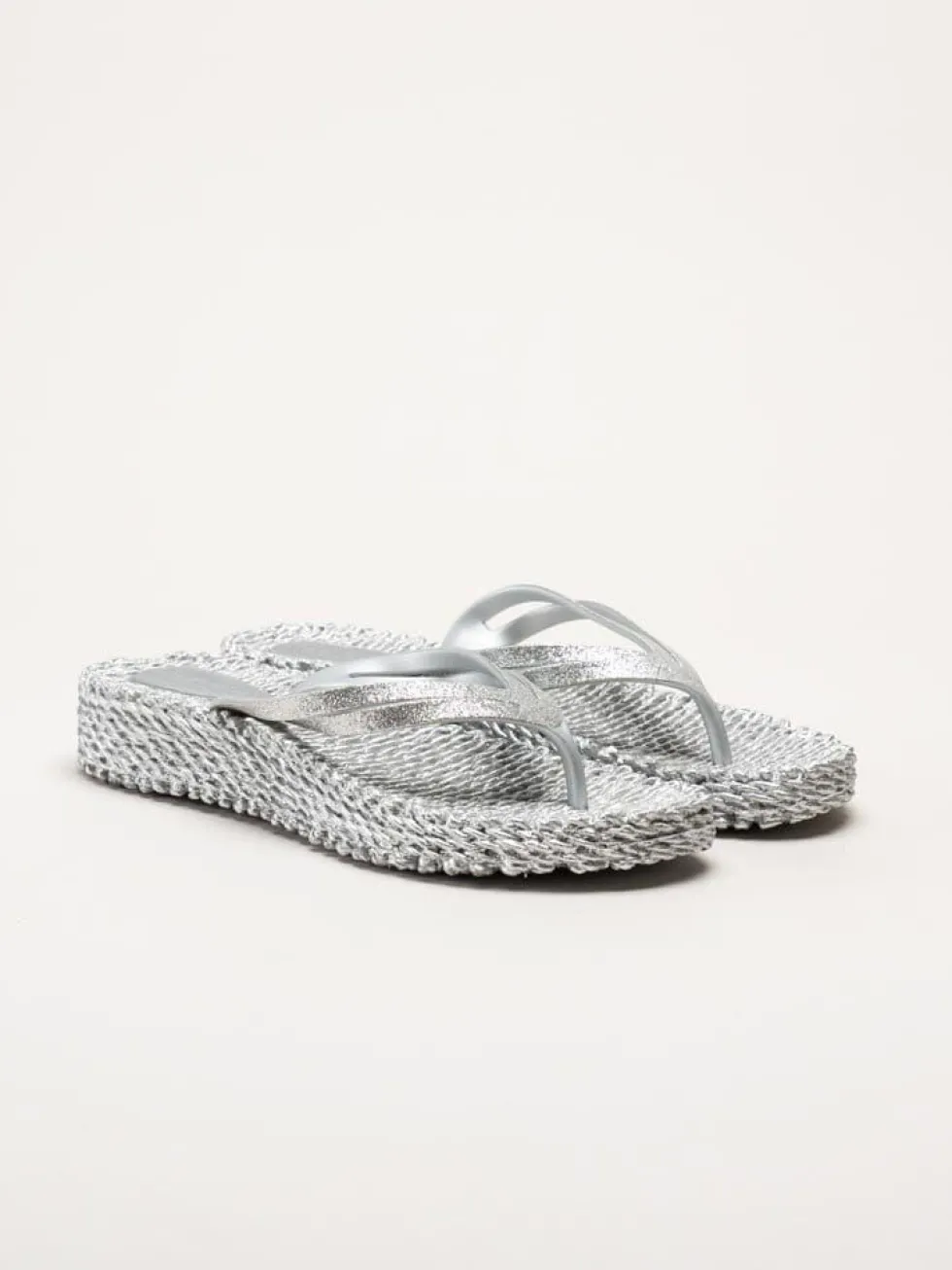 Ilse Jacobsen - Cheerful 13 - Silverfärgade flip flop med glitterremmar