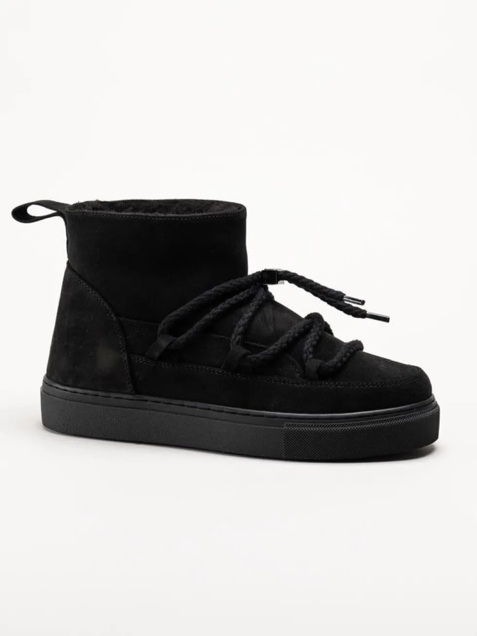 Inuikii - Classic Low - Svarta låga mocka boots