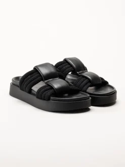 Inuikii - Cord Athena - Svarta slip in sandaler i skinn