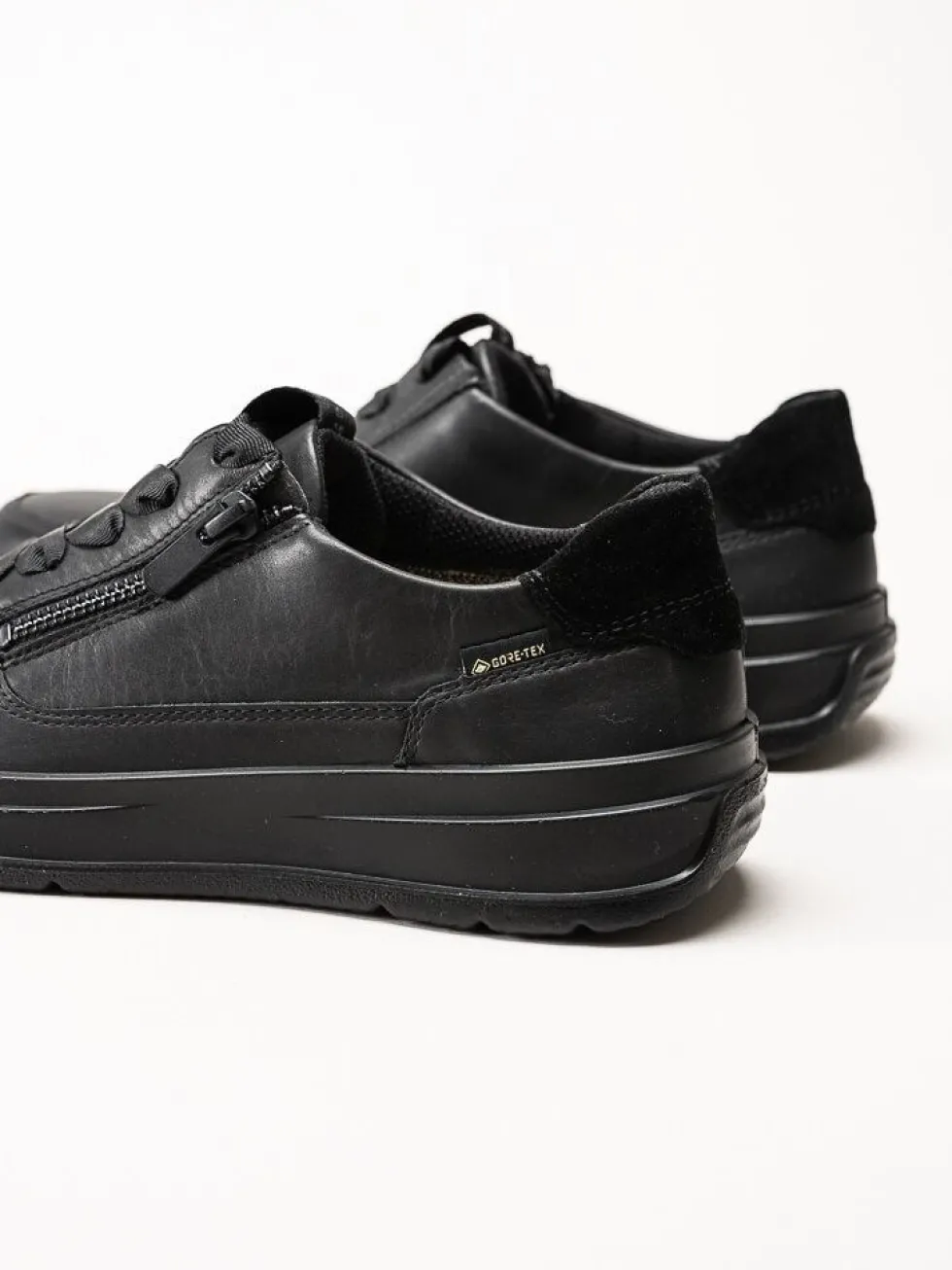 Legero - Sprinter - Svarta promenadskor med Gore-Tex