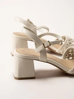 Marco Tozzi - Beige sandaletter med klack