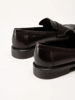 Marco Tozzi - Mörkbruna loafers i skinn