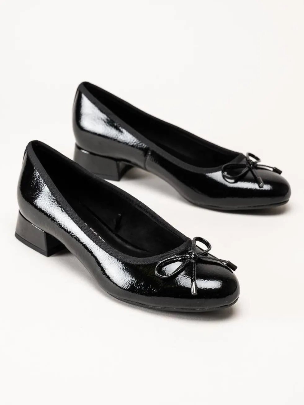 Marco Tozzi - Svarta ballerina pumps i lack