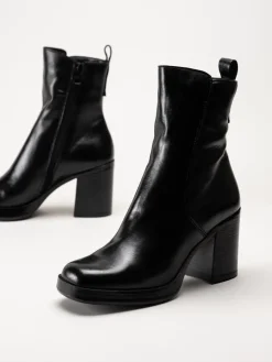 Mjus - Micaela - Svarta boots i skinn