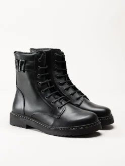 New Feet - Svarta kängor i skinn med Tex-membran