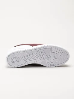 Puma - Shuffle Downtown - Vita sneakers med vinröda partier